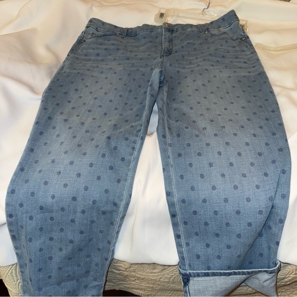 Chico's Blue Polka Dot Cropped Jeans - Picture 9 of 12